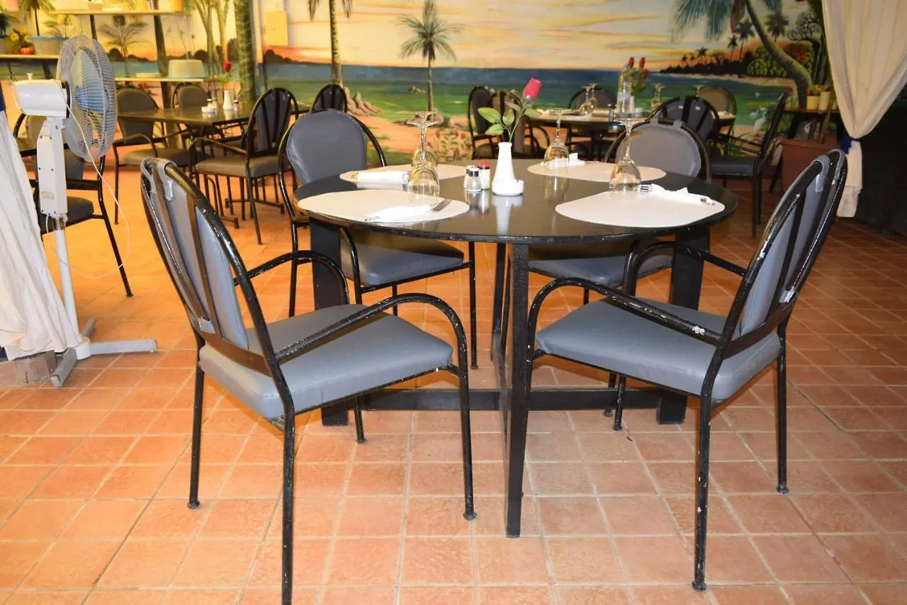 Fana Hotel Dakar 3*,