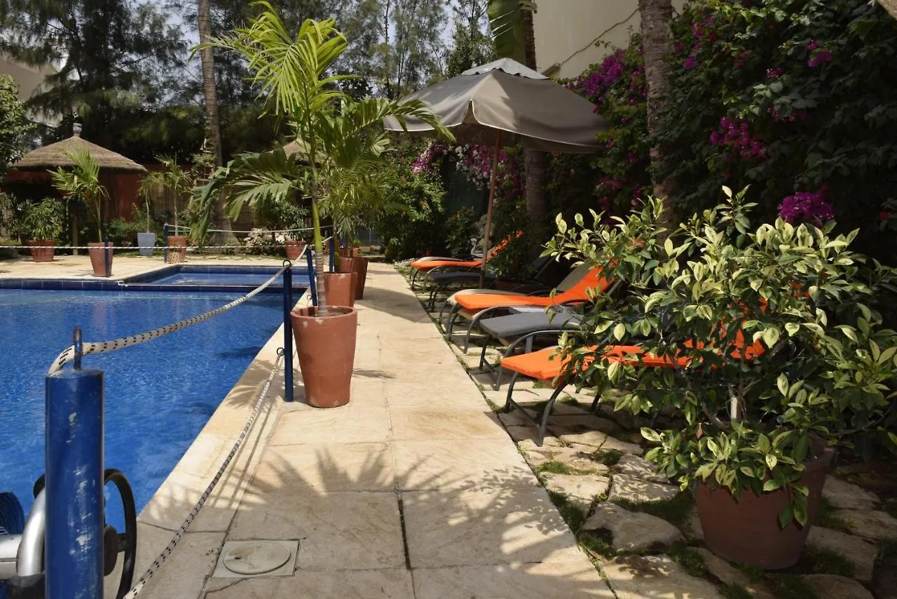 דקר Fana Hotel 3*,  סנגל