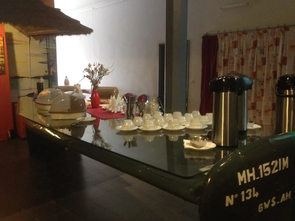 דקר Fana Hotel